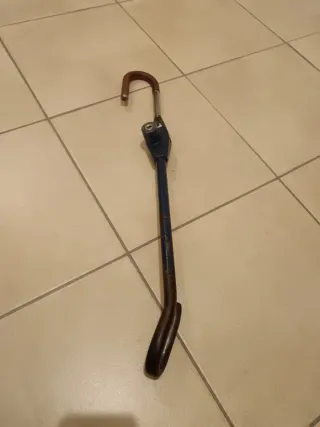 Barra antirrobo coche