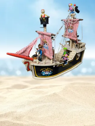 Barco Pirata Juguete con Figuras
