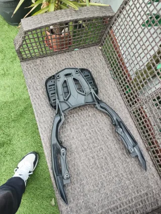 Baúl Top Case SHAD SH39+ herrajes Honda originales