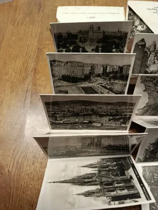 Lote 3 librillos Barcelona, Mallorca,Monserrat