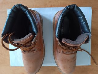 Botas de cuero marrones