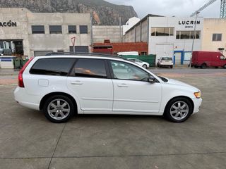 Volvo V50 2009