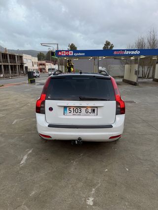 Volvo V50 2009