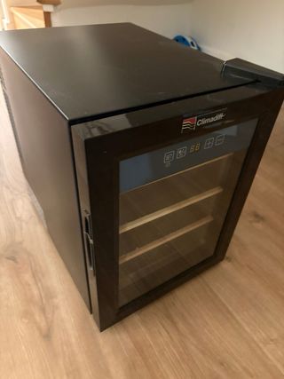 Vinoteca Climadiff 12 botellas