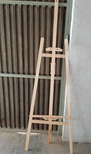 caballete de madera para pintor