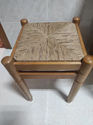 Mesa de cocina madera y cristal con 4 taburetes