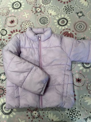Chaqueta acolchada niña lila