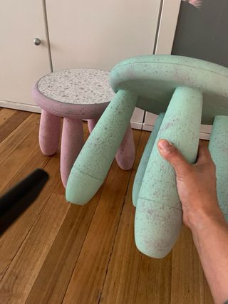 Lote 2 Taburetes Infantiles. Diseño único