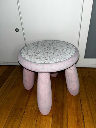 Lote 2 Taburetes Infantiles. Diseño único