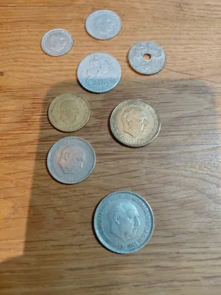 Lote 8 monedas de Pesetas Franco