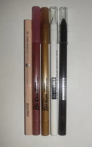 Lápices de ojos NYX Epic Wear y Maybelline Tattoo