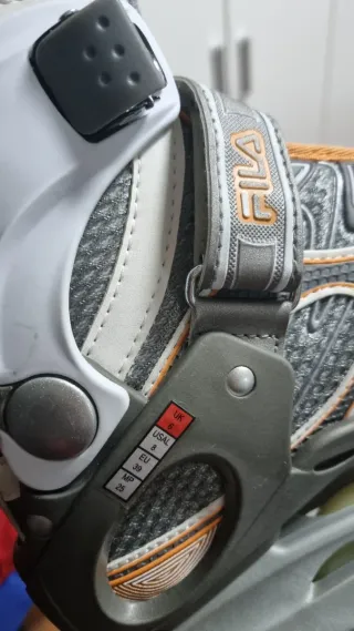 Patines en línea y kit protección 30 min de uso