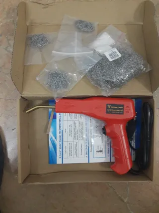 Pistola soldador plástico 700 grapas