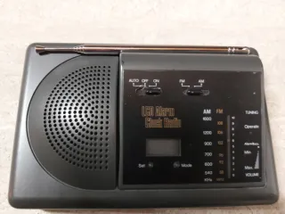 Radio LCD AM/FM con Sveglia