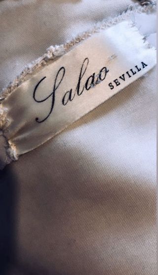 Bata de cola Lola Flores blanca