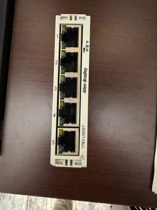 Switch Industrial Allen-Bradley Stratix 2000