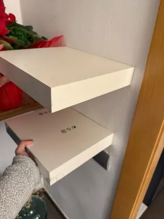 Estanterías flotantes IKEA LACK blancas