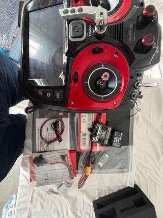 Emisora RC MZ-32 Roja