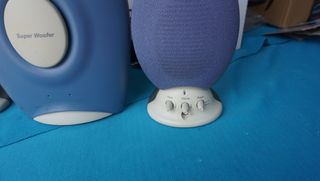 Altavoces Aiwa SX-N330 Negros y otro modelo