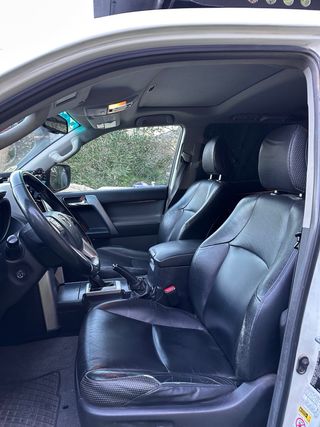 Toyota Land Cruiser 150 60 aniversario