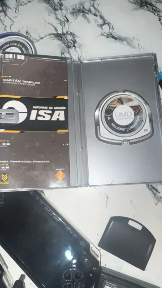 Lote PSP: Console, Giochi e Caricatore