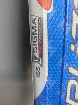 Sci Blizzard GXP con attacchi