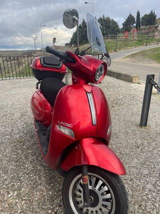 Moto Eléctrica 125cc Roja