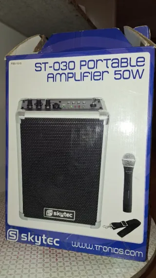Amplificador Portátil Skytec 50W ST030 + Micrófono