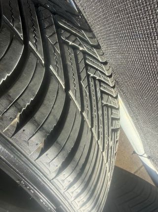 2 Neumáticos Hankook 225/40R19