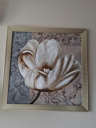 Set 2 Cuadros Flores Beige y Gris