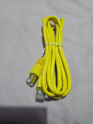 02 Cables Ethernet Amarillo Cat.5e-RJ45. Total