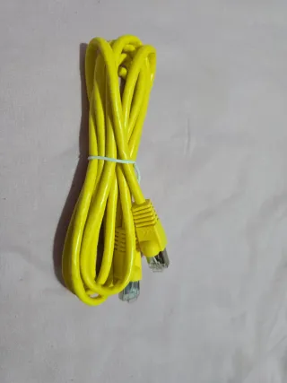 02 Cables Ethernet Amarillo Cat.5e-RJ45. Total