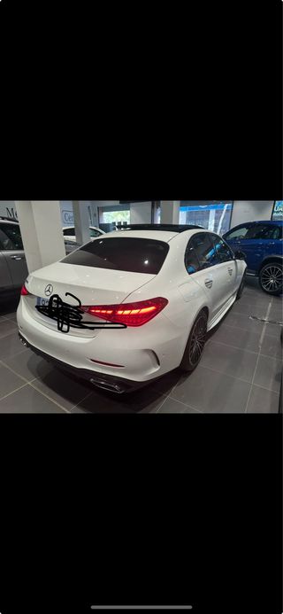 Mercedes-Benz C220 2023