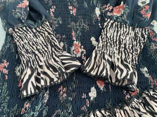 Vestido Caotica XS Estampado Floral y Cebra