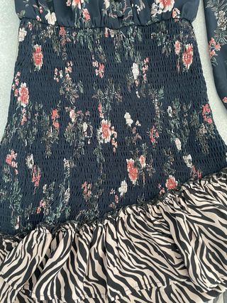 Vestido Caotica XS Estampado Floral y Cebra