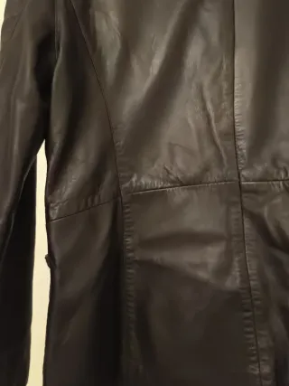 Chaqueta de cuero marrón