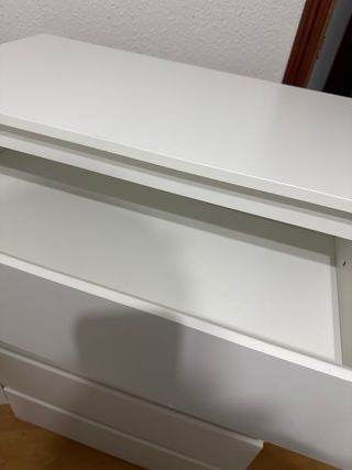 Dos cómodas blancas Ikea