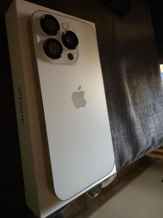 iPhone 16 Pro 256GB Plata