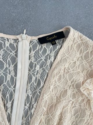 Vestido Capriche encaje beige Talla XS