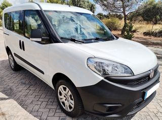 FIAT Doblò 5 Plaza Panorama Impecable-06/2017
