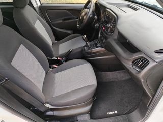FIAT Doblò 5 Plaza Panorama Impecable-06/2017