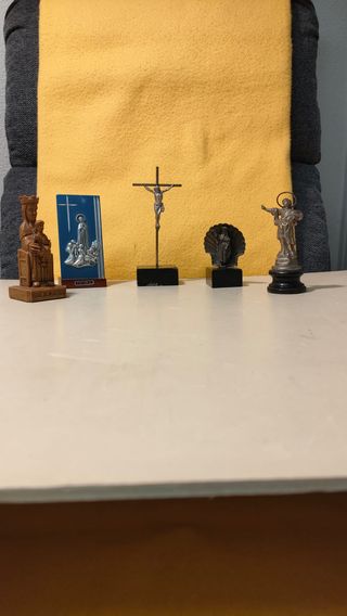 Figuras de Santos Religiosos