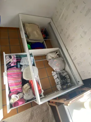 Cama Ikea Blanca con 2 Cajones. Dos unidades.