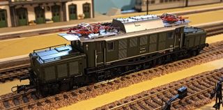 Locomotora eléctrica serie DB 194 151-7 Roco H0