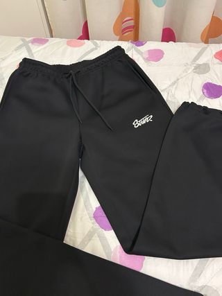 Pantalón streetwear baggy negro