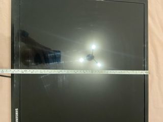 TV Samsung 32 pulgadas Negra con soporte