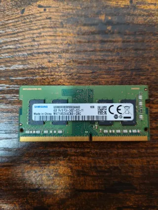 Samsung 4GB DDR4 RAM