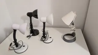 Lámparas de escritorio (2 blancas, 1 negra)