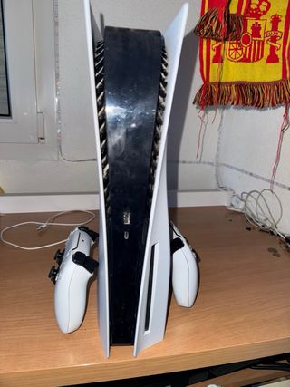 Consola PS5 con 2 mandos