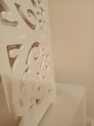 Estantería decorativa blanca